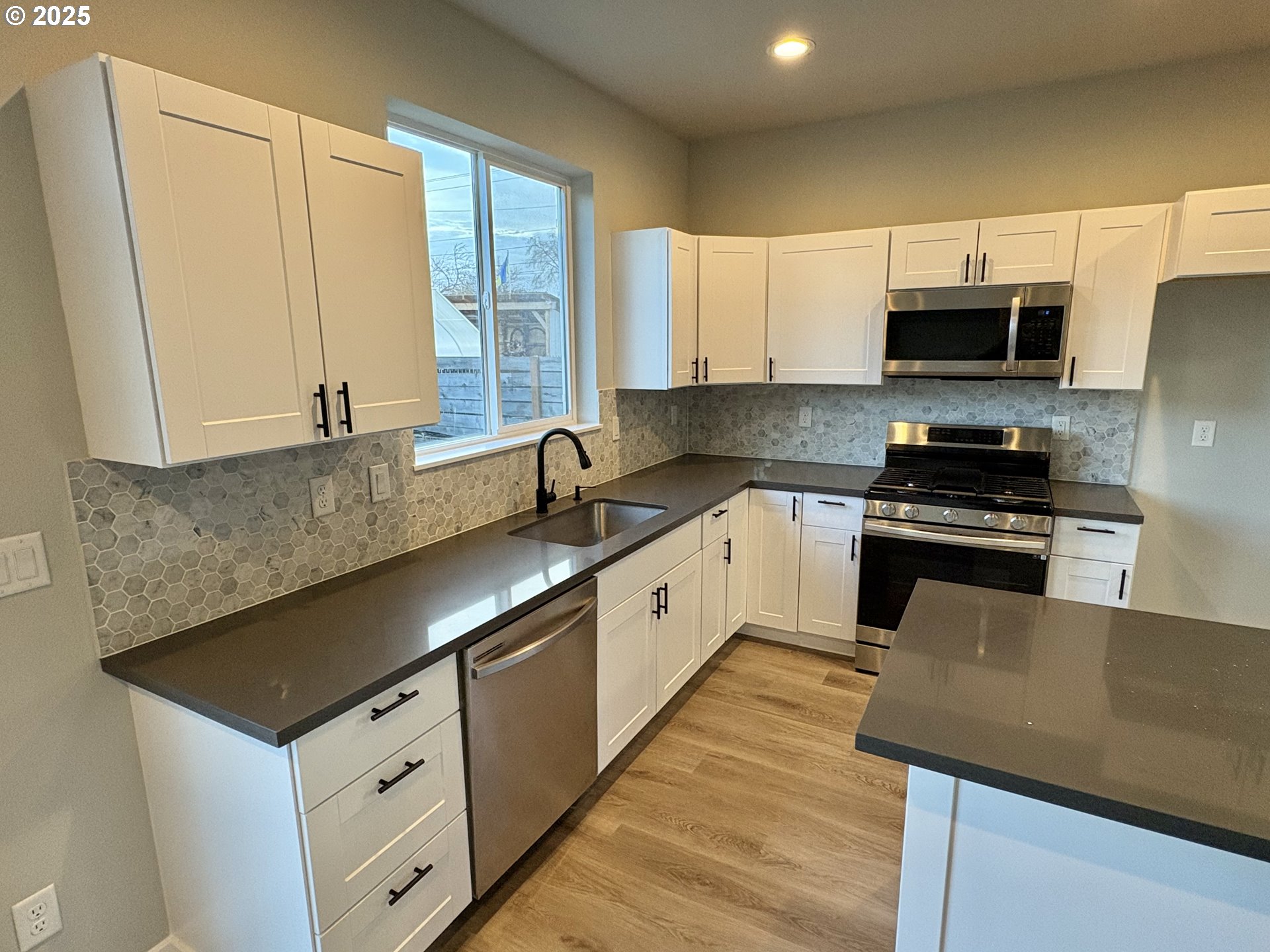 2443 26th Avenue Forest Grove, OR 97116 - Photo 7 of 24