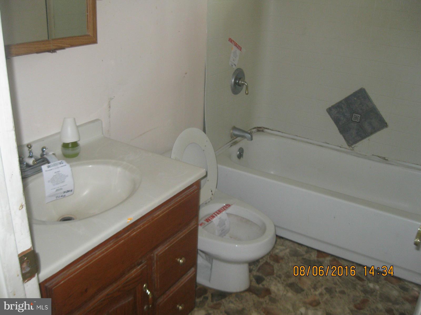 6923 Hynson Road Hurlock, MD 21643 - Photo 5 of 5 Bath