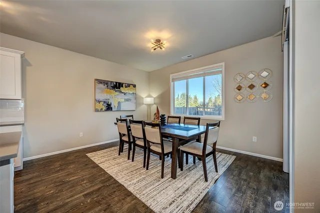 $975,000 | 28902 239th Avenue Southeast, Maple Valley, WA 98010