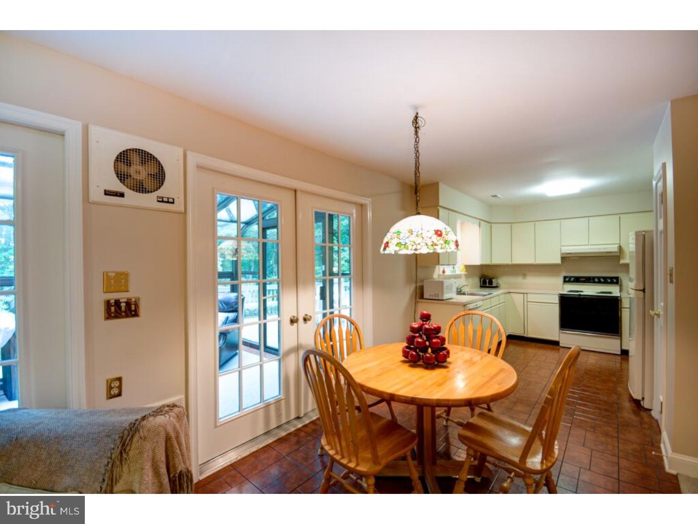 20 Fox Hollow Road Voorhees, NJ 08043 - Photo 5 of 22 Kitchen