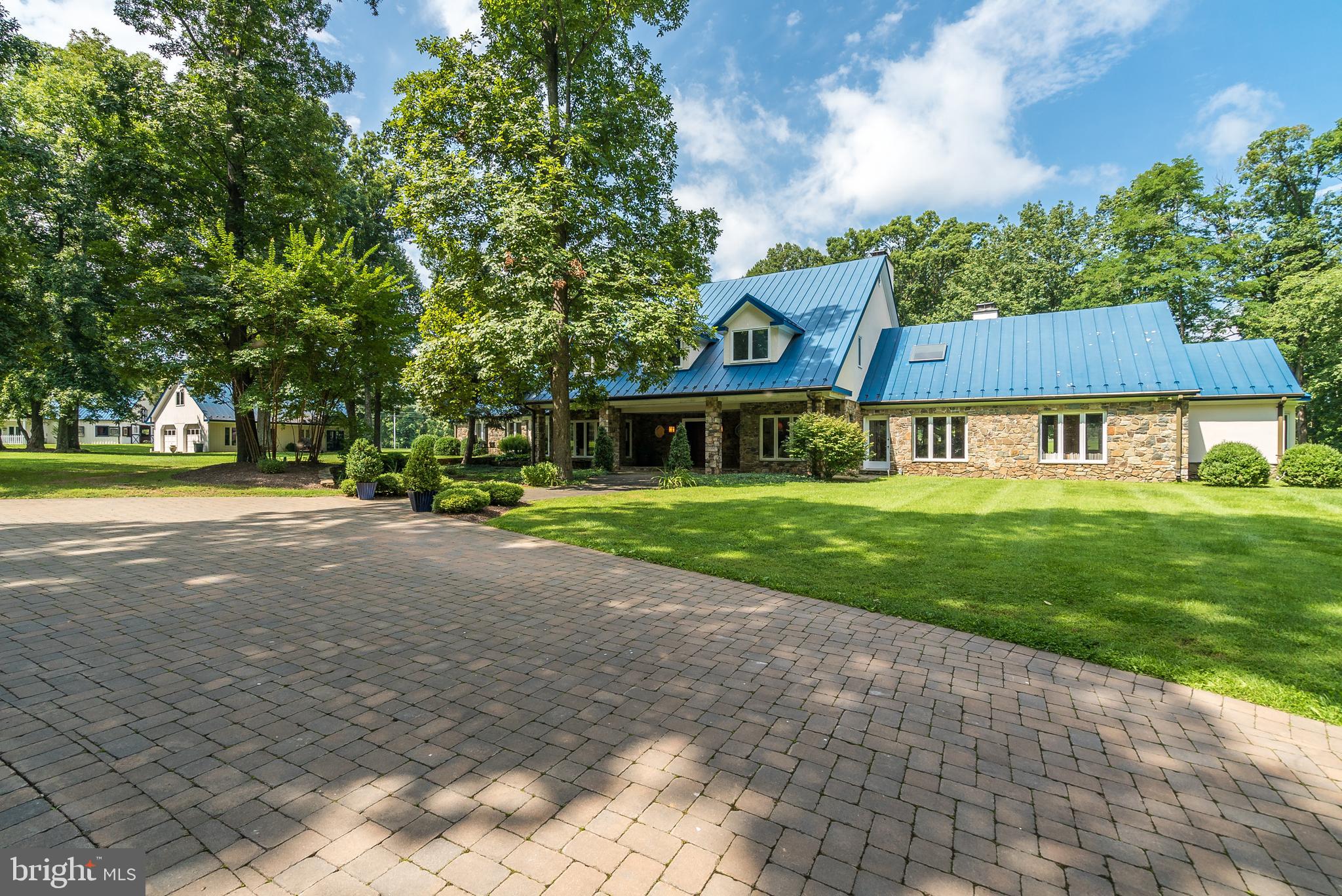 20022 Trappe Road Bluemont, VA 20135 - Photo 17 of 97 a front view of a house with garden