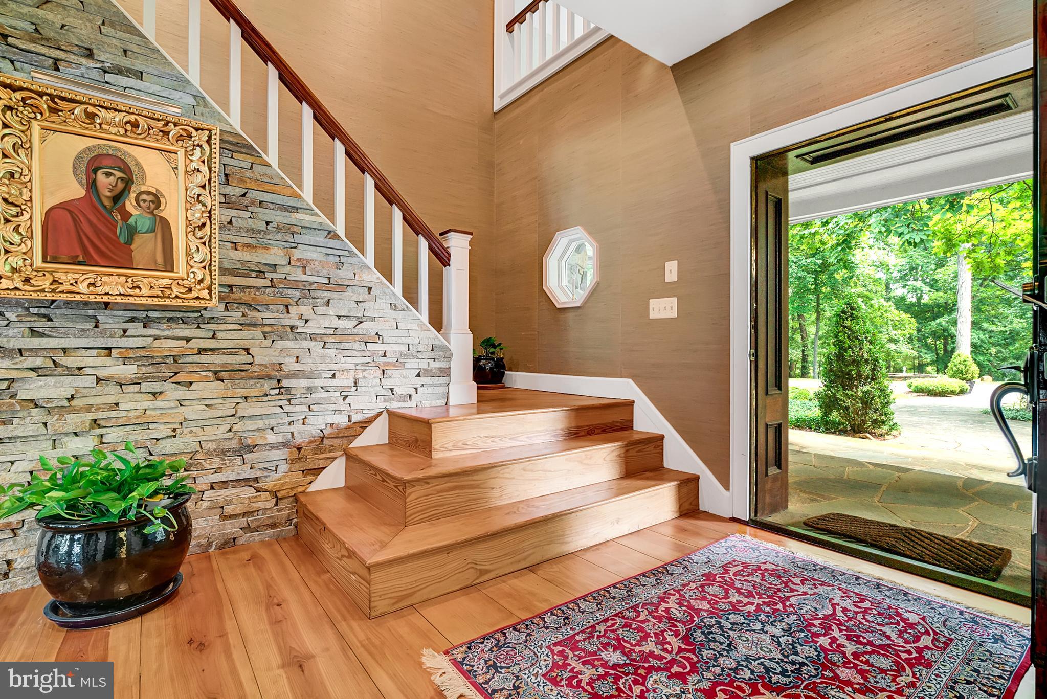 20022 Trappe Road Bluemont, VA 20135 - Photo 19 of 97 Entrance Foyer