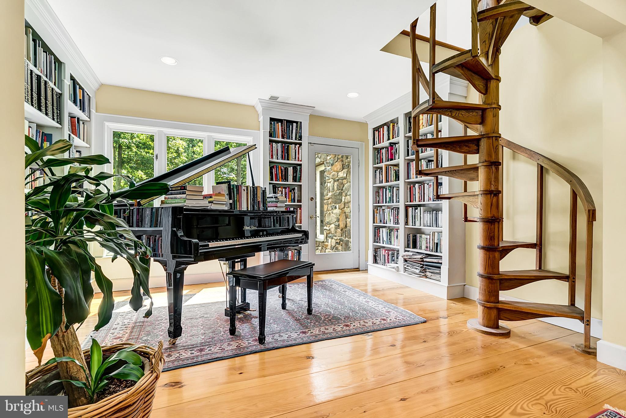20022 Trappe Road Bluemont, VA 20135 - Photo 33 of 97 Study/ Music Room off Owners Bedroom