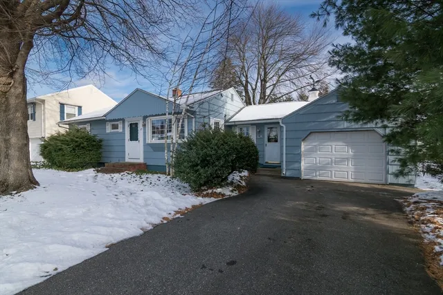 $275,000 | 17 Randall Street, Chicopee, MA 01013