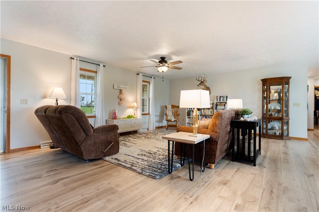 9272 Andora Road Northeast East Rochester, OH 44625 - Photo 7 of 47 Gallery Image 7