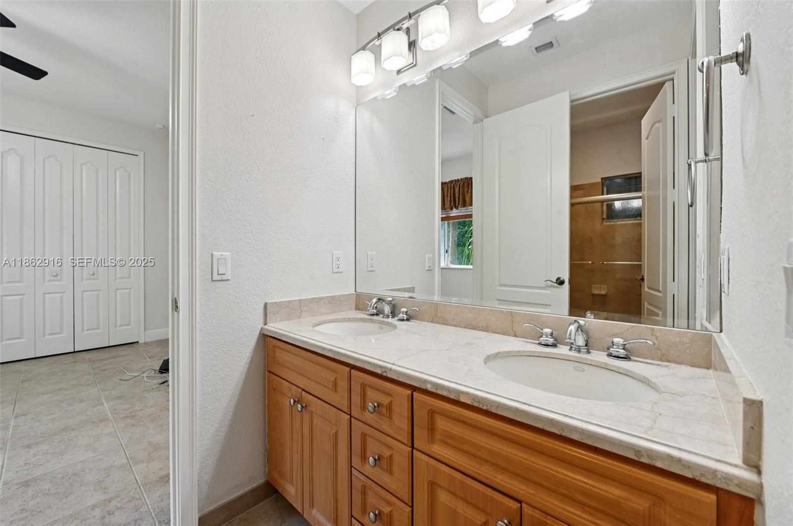 8100 Southwest 179th Street Palmetto Bay, FL 33157 - Photo 24 of 48