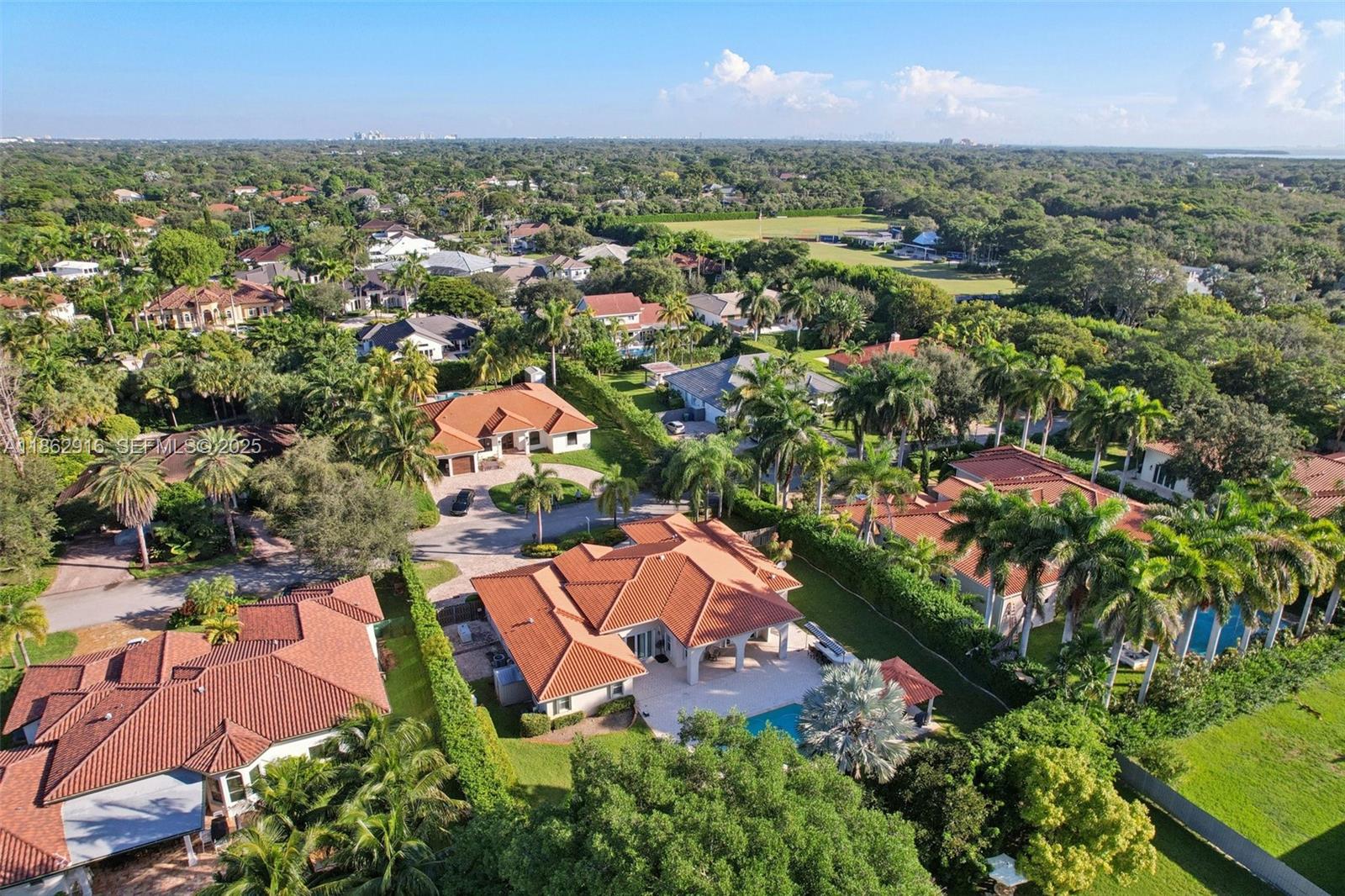 8100 Southwest 179th Street Palmetto Bay, FL 33157 - Photo 9 of 48