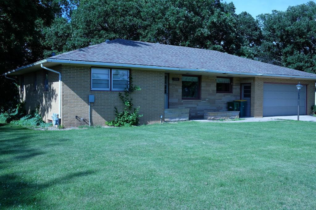 1208 Springfield Parkway Jackson, MN 56143 - Photo 1 of 1 Gallery Image 1