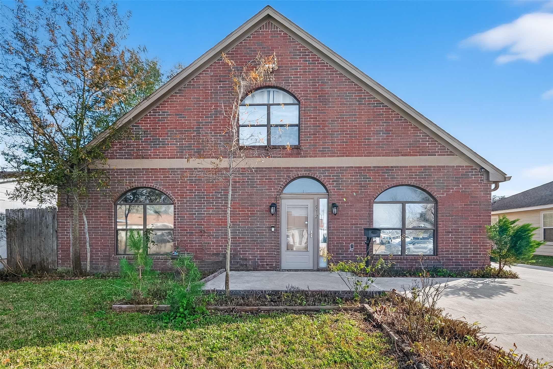512 Bertloma Street Pasadena, TX 77502 - Photo 2 of 48