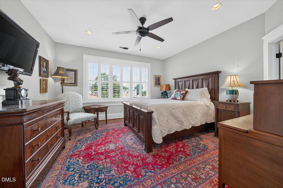 512 East Whitaker Mill Road Raleigh, NC 27608 - Photo 64 of 96 100-512EastWhitakerMillRoadRaleigh_105