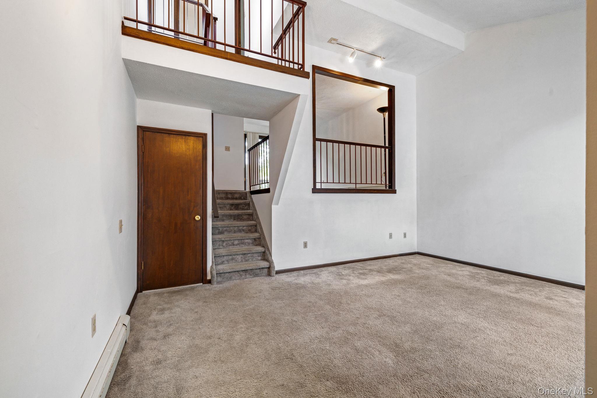 9 Spruce Court Fishkill, NY 12524 - Photo 4 of 33 a view of a small space