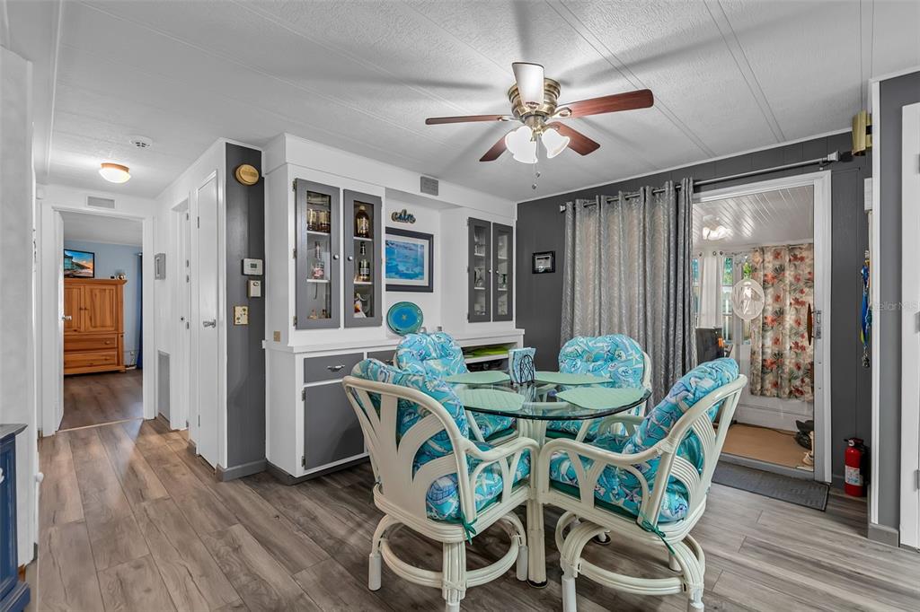 5619 Bayshore Road, Unit 466 Palmetto, FL 34221 - Photo 16 of 50