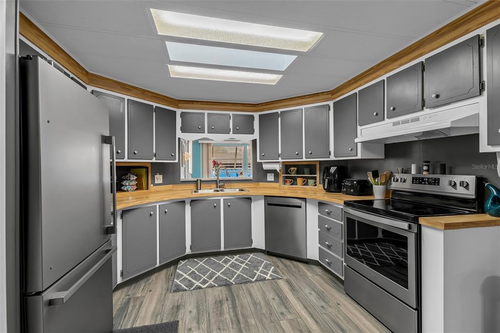 5619 Bayshore Road, Unit 466 Palmetto, FL 34221 - Photo 17 of 50