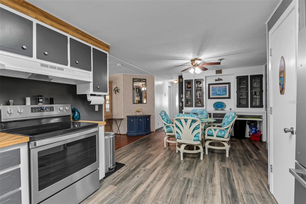 5619 Bayshore Road, Unit 466 Palmetto, FL 34221 - Photo 21 of 50