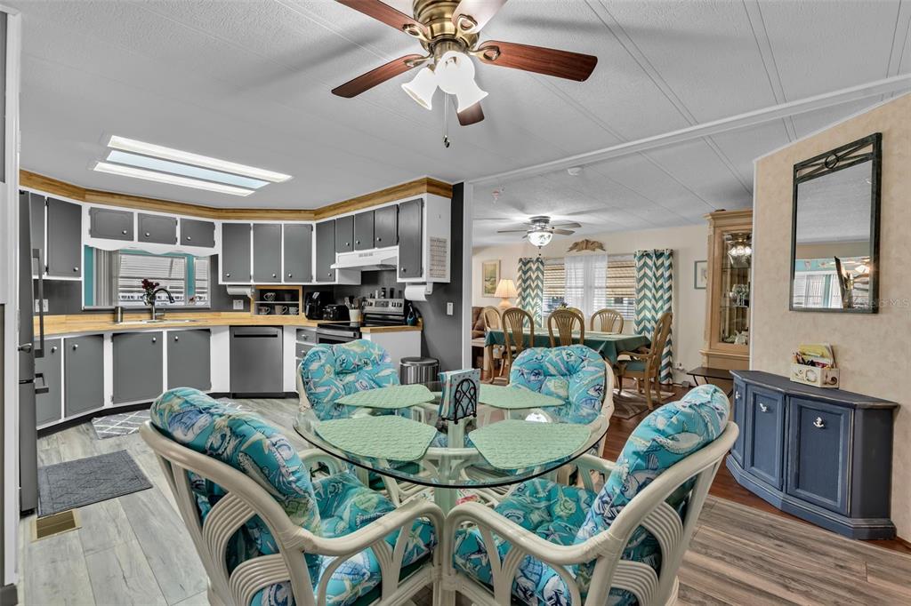 5619 Bayshore Road, Unit 466 Palmetto, FL 34221 - Photo 23 of 50