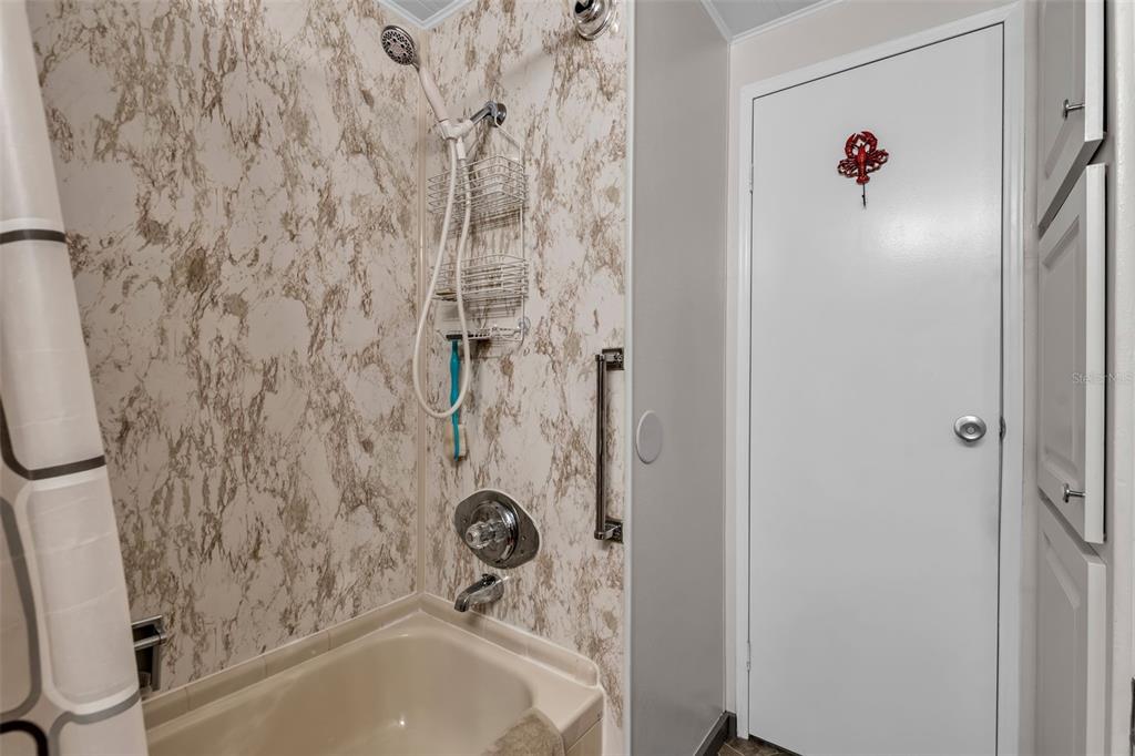 5619 Bayshore Road, Unit 466 Palmetto, FL 34221 - Photo 26 of 50