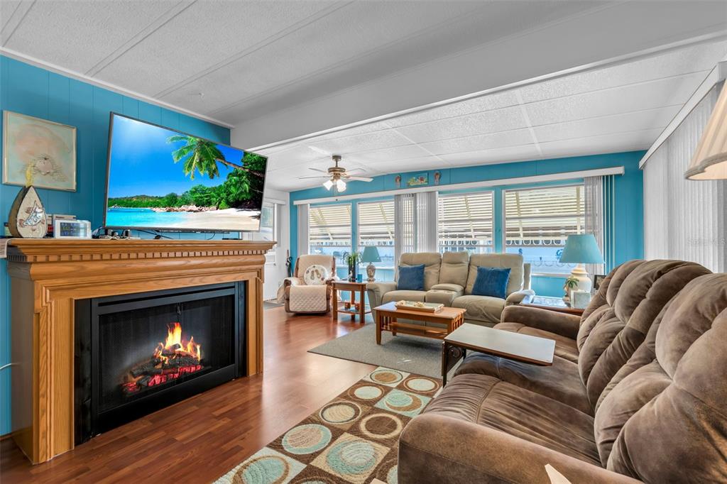 5619 Bayshore Road, Unit 466 Palmetto, FL 34221 - Photo 10 of 50