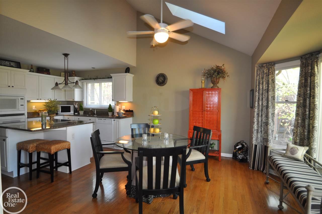 3295 Fulham Drive Rochester Hills, MI 48309 - Photo 13 of 27