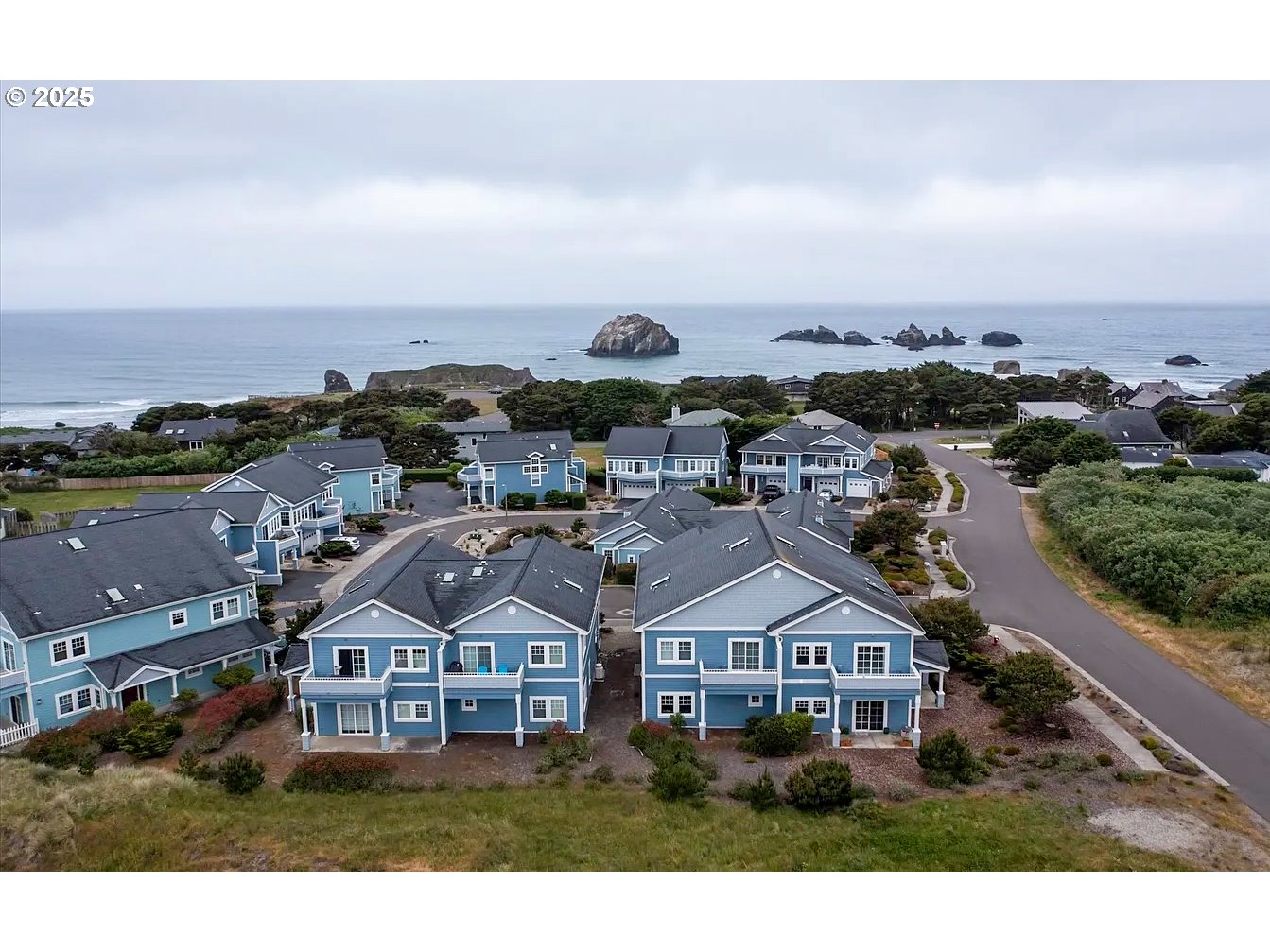 1313 Village Loop Bandon, OR 97411 - Photo 29 of 30