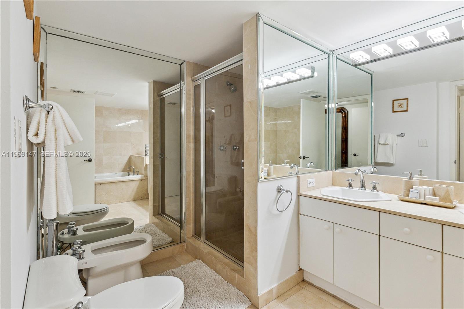 8855 Collins Avenue, Unit 4B Surfside, FL 33154 - Photo 22 of 32