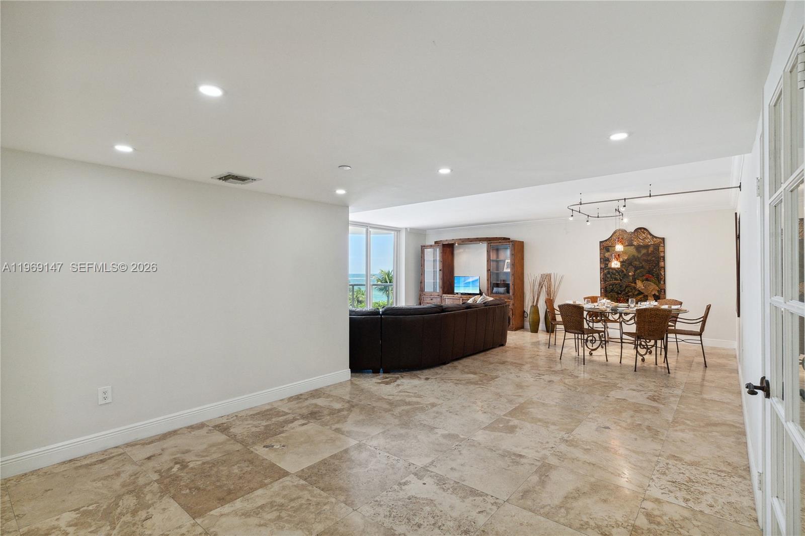 8855 Collins Avenue, Unit 4B Surfside, FL 33154 - Photo 23 of 32