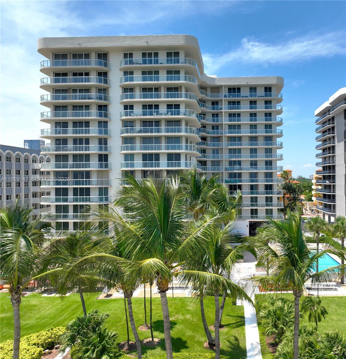 8855 Collins Avenue, Unit 4B Surfside, FL 33154 - Photo 6 of 32