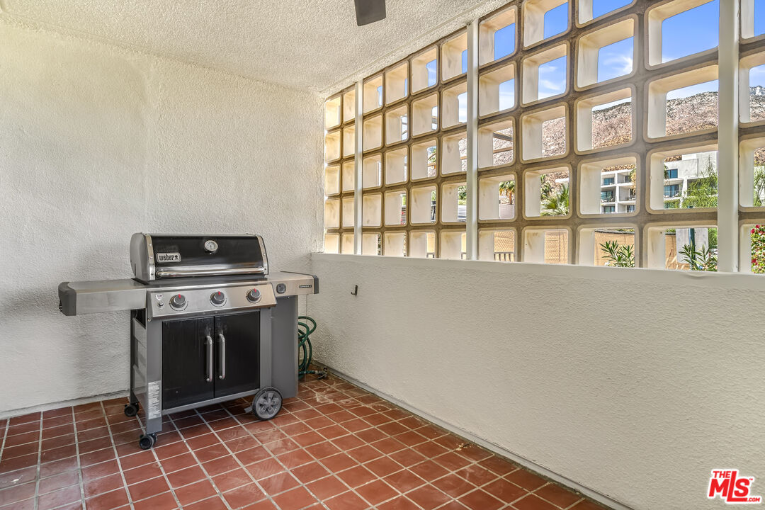 277 East Alejo Road, Unit 101 Palm Springs, CA 92262 - Photo 40 of 63