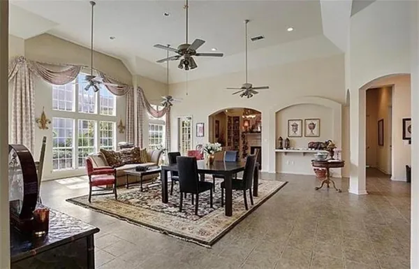 $2,000 | 350 Emerald Forest Boulevard, Unit 3101, Covington, LA 70433