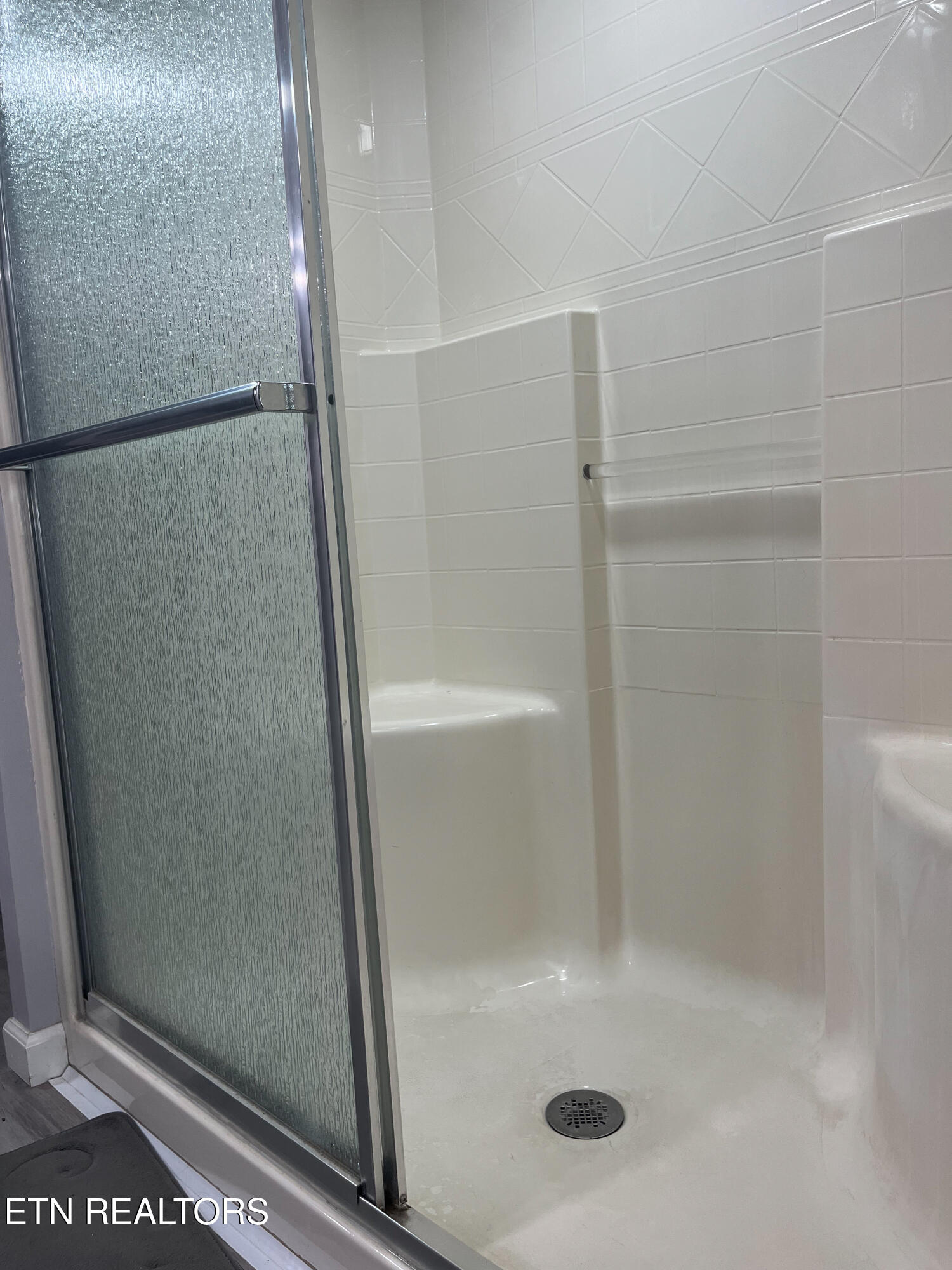 155 Commanche Trail Crossville, TN 38572 - Photo 17 of 28 IMG_8158