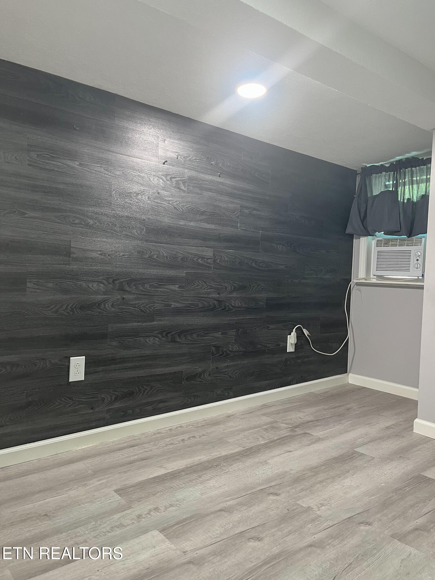 155 Commanche Trail Crossville, TN 38572 - Photo 24 of 28 IMG_8162