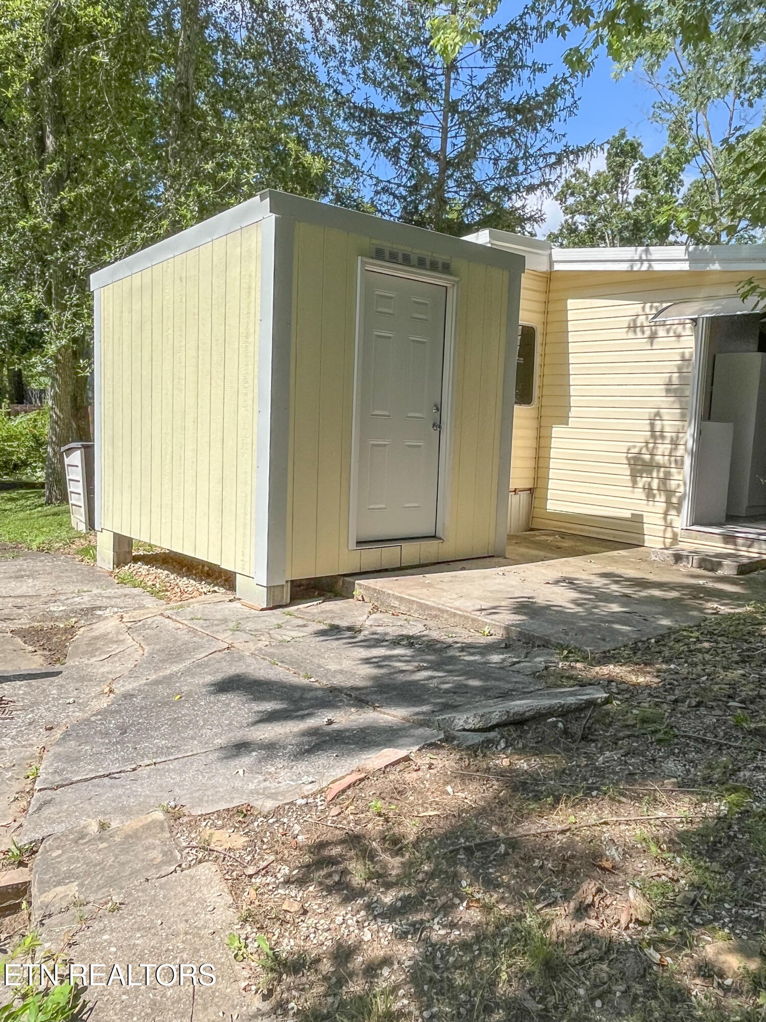 155 Commanche Trail Crossville, TN 38572 - Photo 4 of 28 IMG_8143