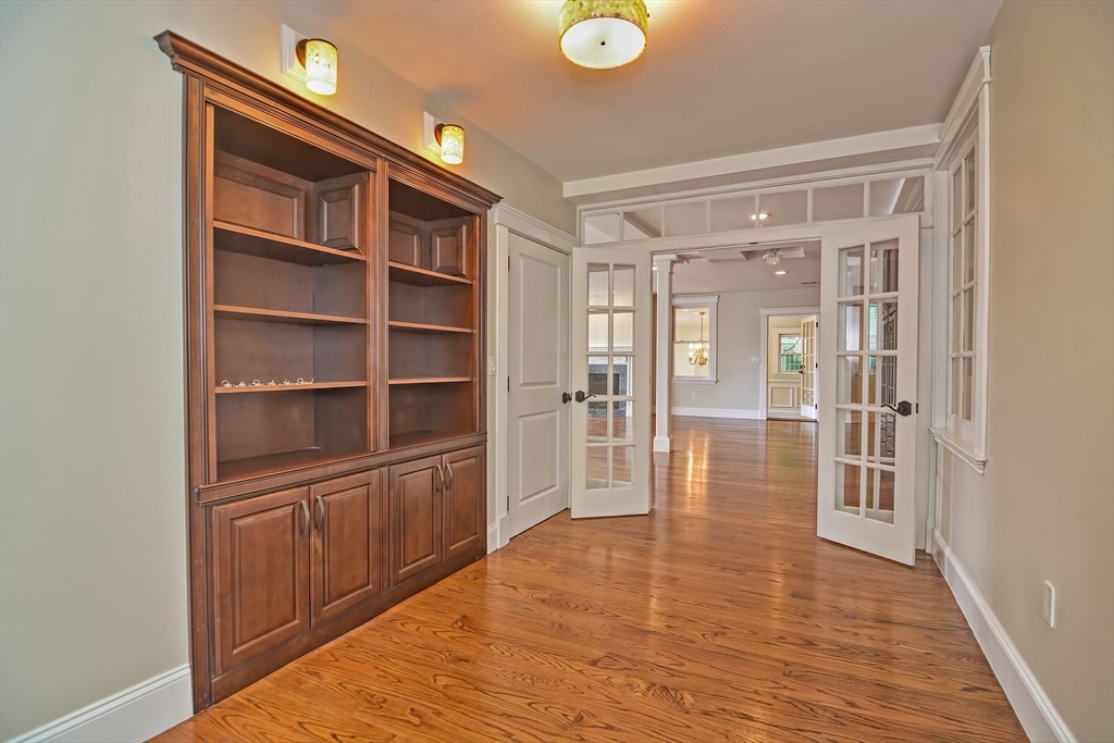 91 University Road, Unit 2 Brookline, MA 02445 - Photo 11 of 19