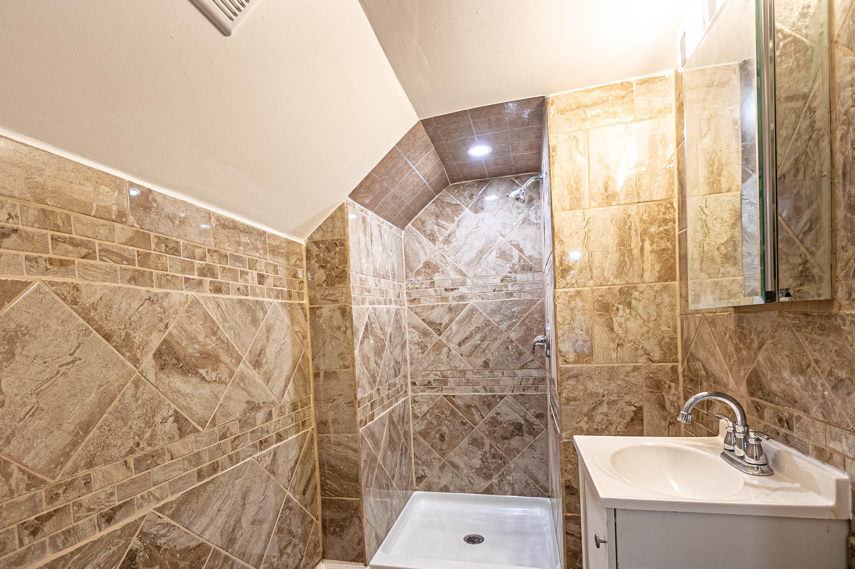 1724 Rutland Avenue Springfield, OH 45505 - Photo 18 of 27 Gallery Image 18