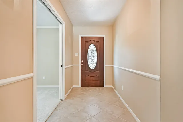 $565,000 | 803 Greenbriar Drive, Friendswood, TX 77546