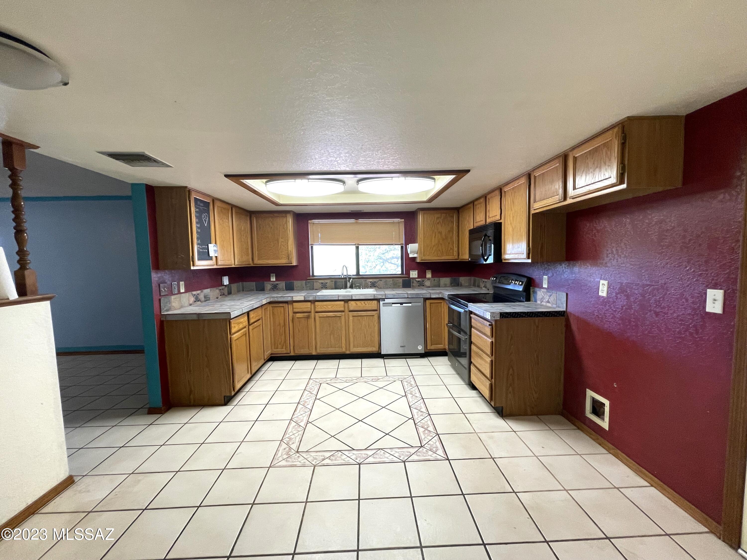 1042 Lucia Court Rio Rico, AZ 85648 - Photo 27 of 39