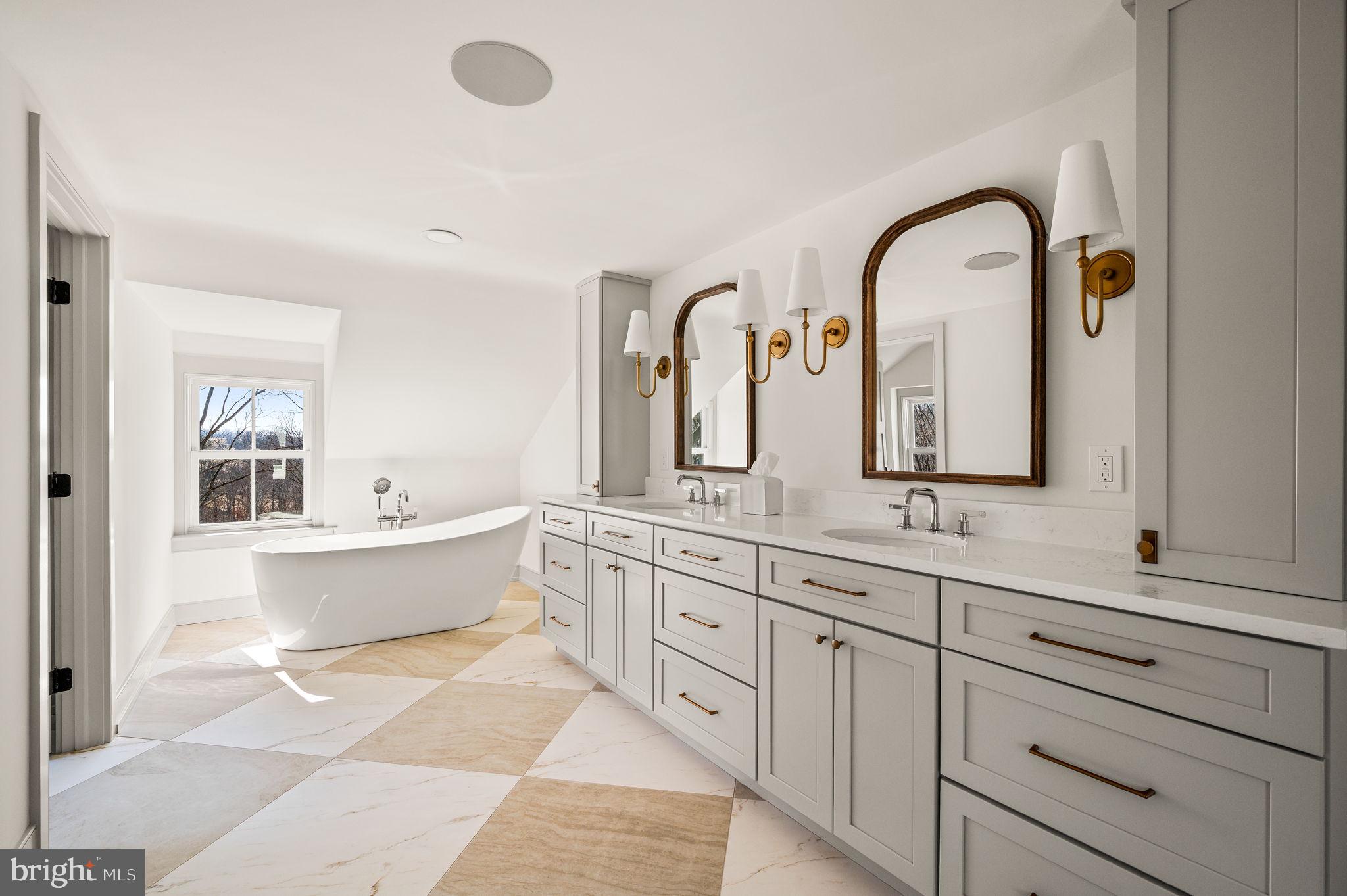 301 Reservoir Road West Chester, PA 19380 - Photo 51 of 82 Primary Bathroom