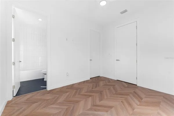 $5,250 | 102 West Adalee Street, Unit 4, Tampa, FL 33603