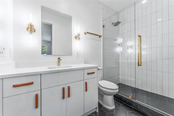 $5,250 | 102 West Adalee Street, Unit 4, Tampa, FL 33603