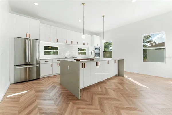 $5,250 | 102 West Adalee Street, Unit 4, Tampa, FL 33603