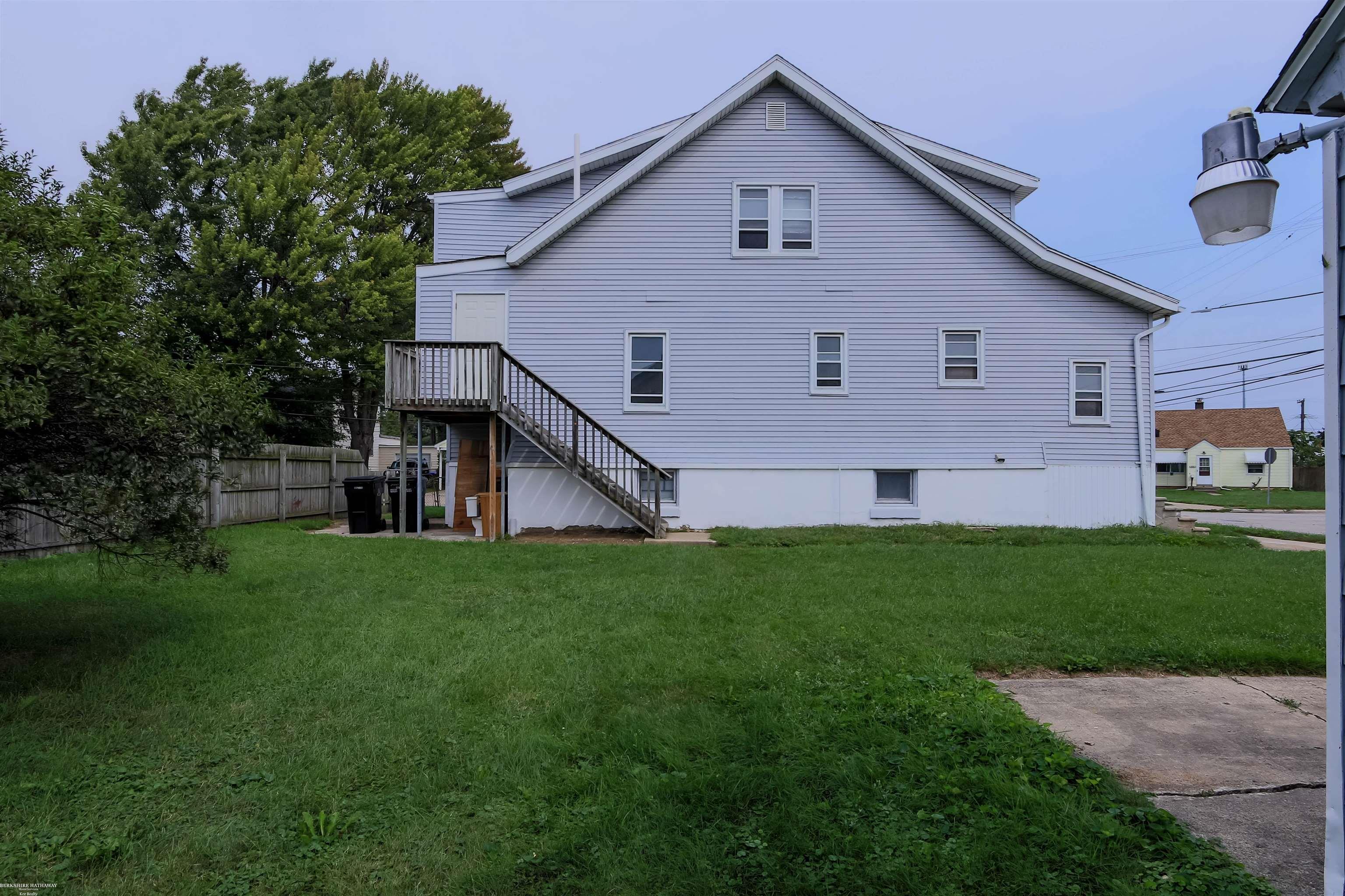 29447 Kelly Road, Unit APARTMENT A Roseville, MI 48066 - Photo 6 of 41