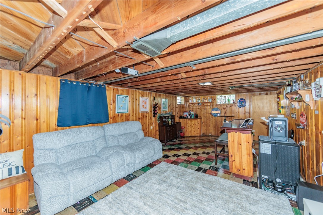 10906 Snow Road Cleveland, OH 44130 - Photo 30 of 48