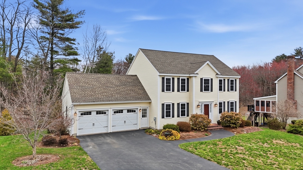 17 Gray Farm Road Littleton, MA 01460 - Photo 3 of 37 Gallery Image 3
