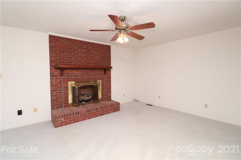 3579 Cold Springs Road South Concord, NC 28025 - Photo 6 of 28 Gallery Image 6