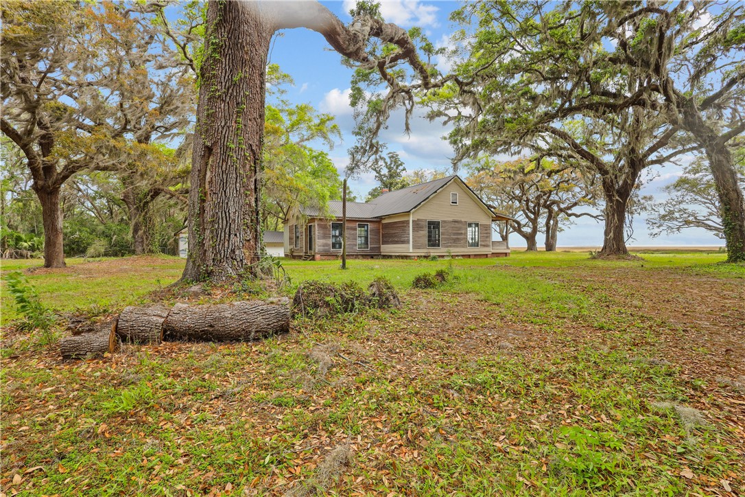 55 Cedar Point Road Brunswick, GA 31525 - Photo 14 of 47