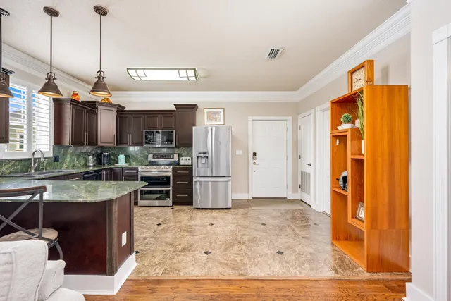 $999,999 | 306 Coconut Grove Court, Panama City Beach, FL 32407