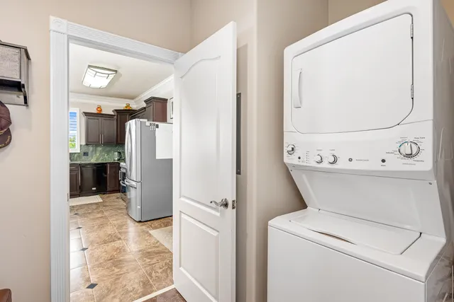 $999,999 | 306 Coconut Grove Court, Panama City Beach, FL 32407