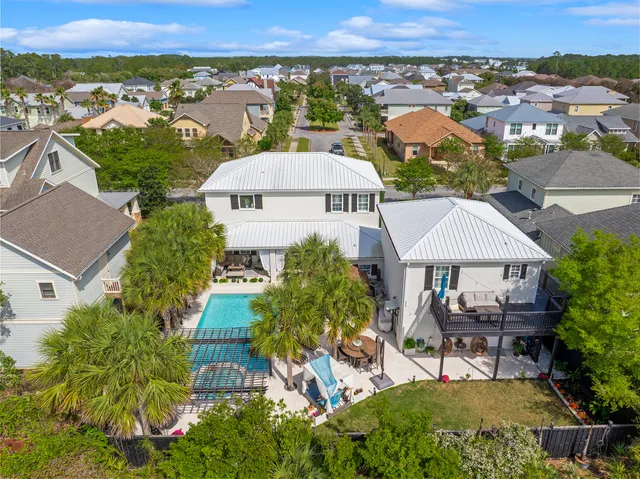 $999,999 | 306 Coconut Grove Court, Panama City Beach, FL 32407