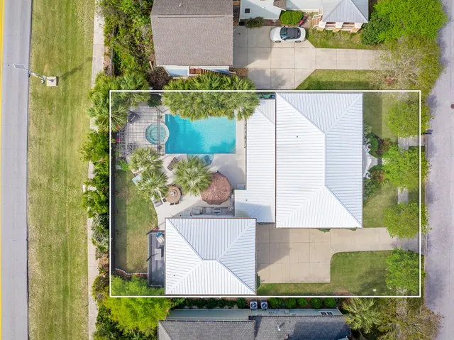 $999,999 | 306 Coconut Grove Court, Panama City Beach, FL 32407