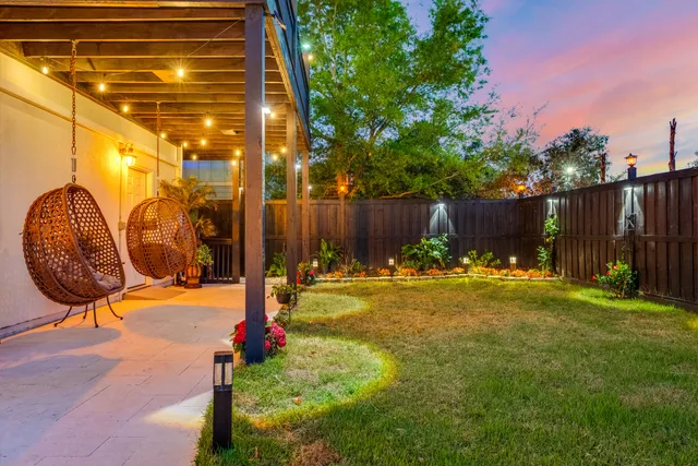 $999,999 | 306 Coconut Grove Court, Panama City Beach, FL 32407