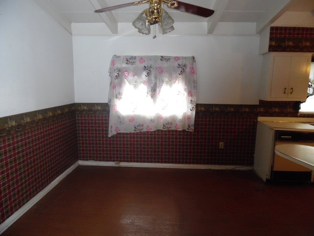 401 Johnson Road Albany, GA 31705 - Photo 5 of 13 Gallery Image 5
